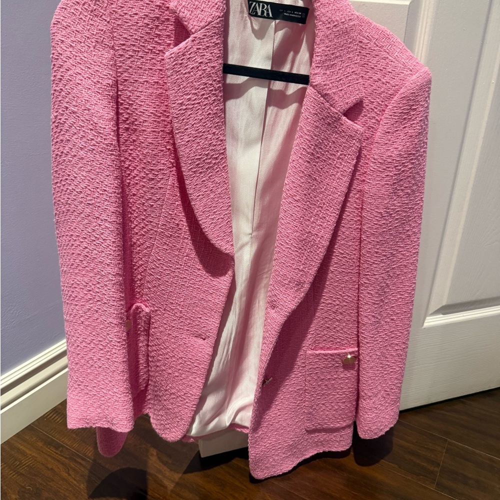 Zara Pink Blazer with Textured Fabric and Notched Lapel
